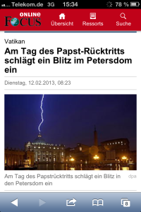 Am Tag des Papst-Rücktritts schlägt im Petersdom ein Blitz ein. Zeichen Gottes oder Naturereignis? (Quelle: Screenshot - Focus online)